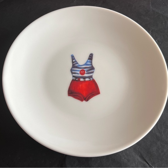 NIB whimsical, 50’s swimsuit inspired set of 4 porcelain Prima Design plates - Picture 11 of 16